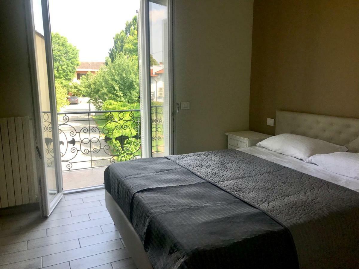 L'Infinito Residence Castelvetro Piacentino Eksteriør bilde